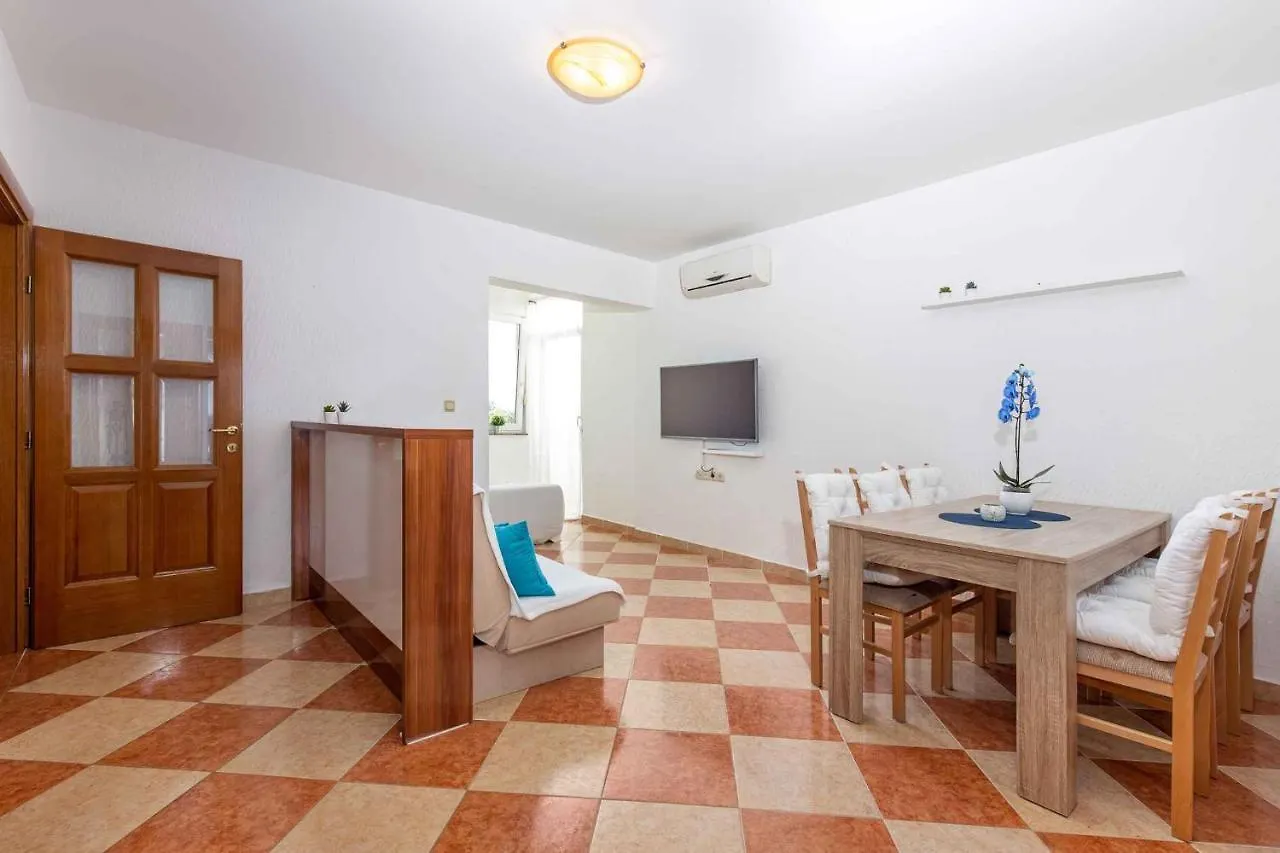 Dramalj Apartment 3 0*,